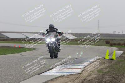 media/Nov-30-2025-TrackDaz (Sun) [[d8b22663df]]/B Group/Session 5 (Wheelie Bump)/